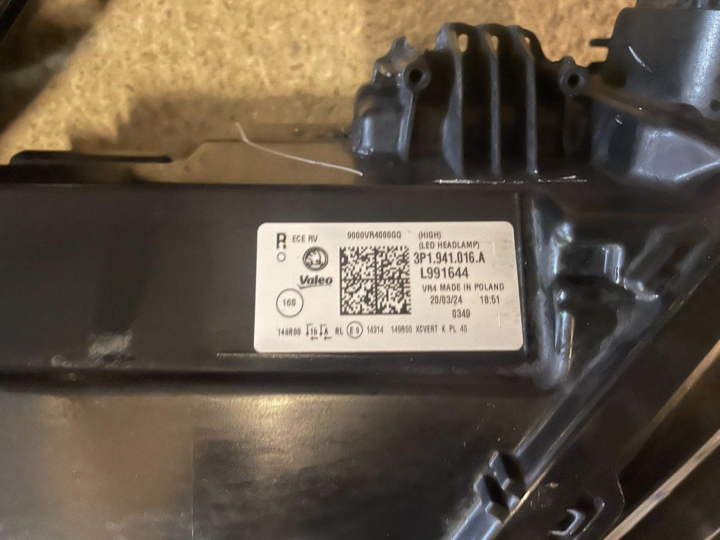 Original Skoda Superb LED Scheinwerfer rechts 3P1941016A14