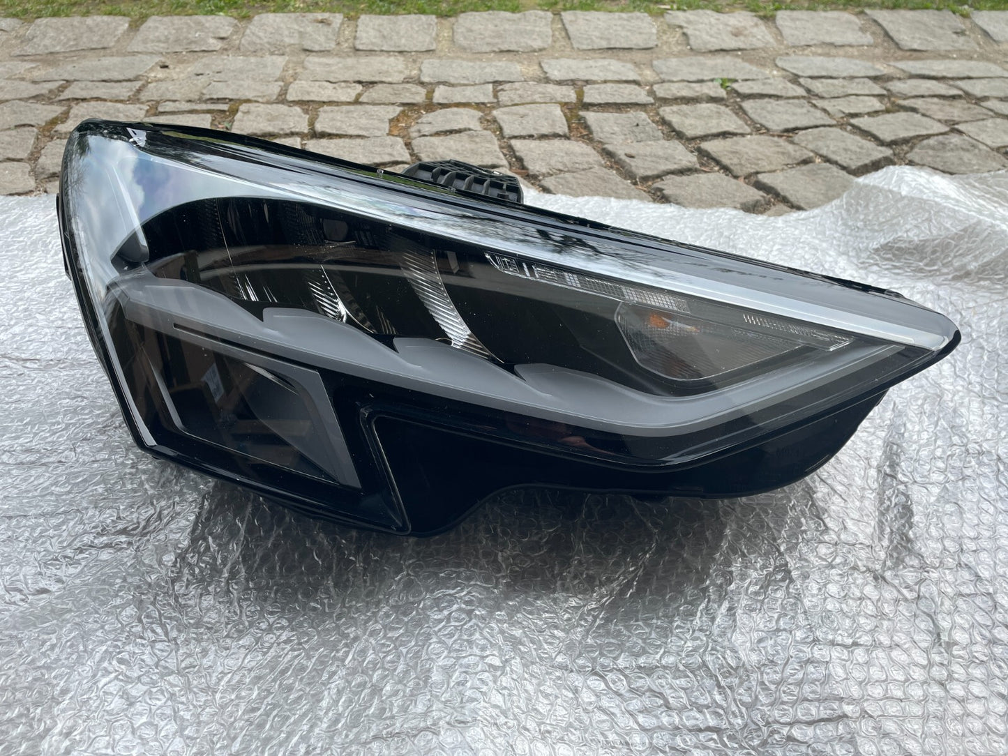 Original Audi A3 S3 8Y LED Scheinwerfer rechts 8Y09410120