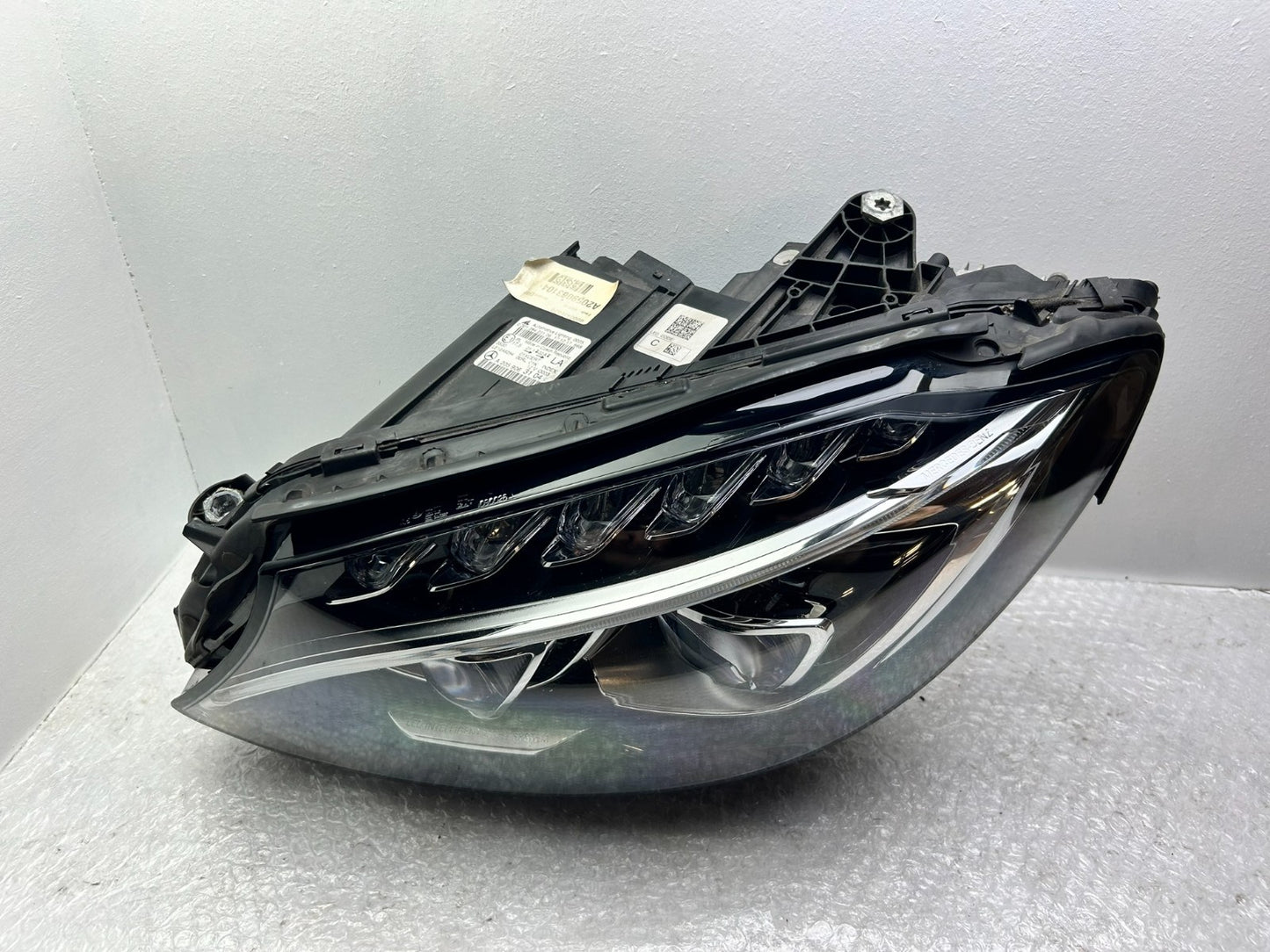 Original Mercedes C-Klasse W205 LED Scheinwerfer links A20590631043