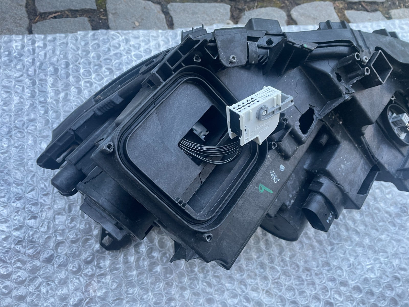 Original Mercedes GLA W156 Xenon Scheinwerfer rechts A156906180014