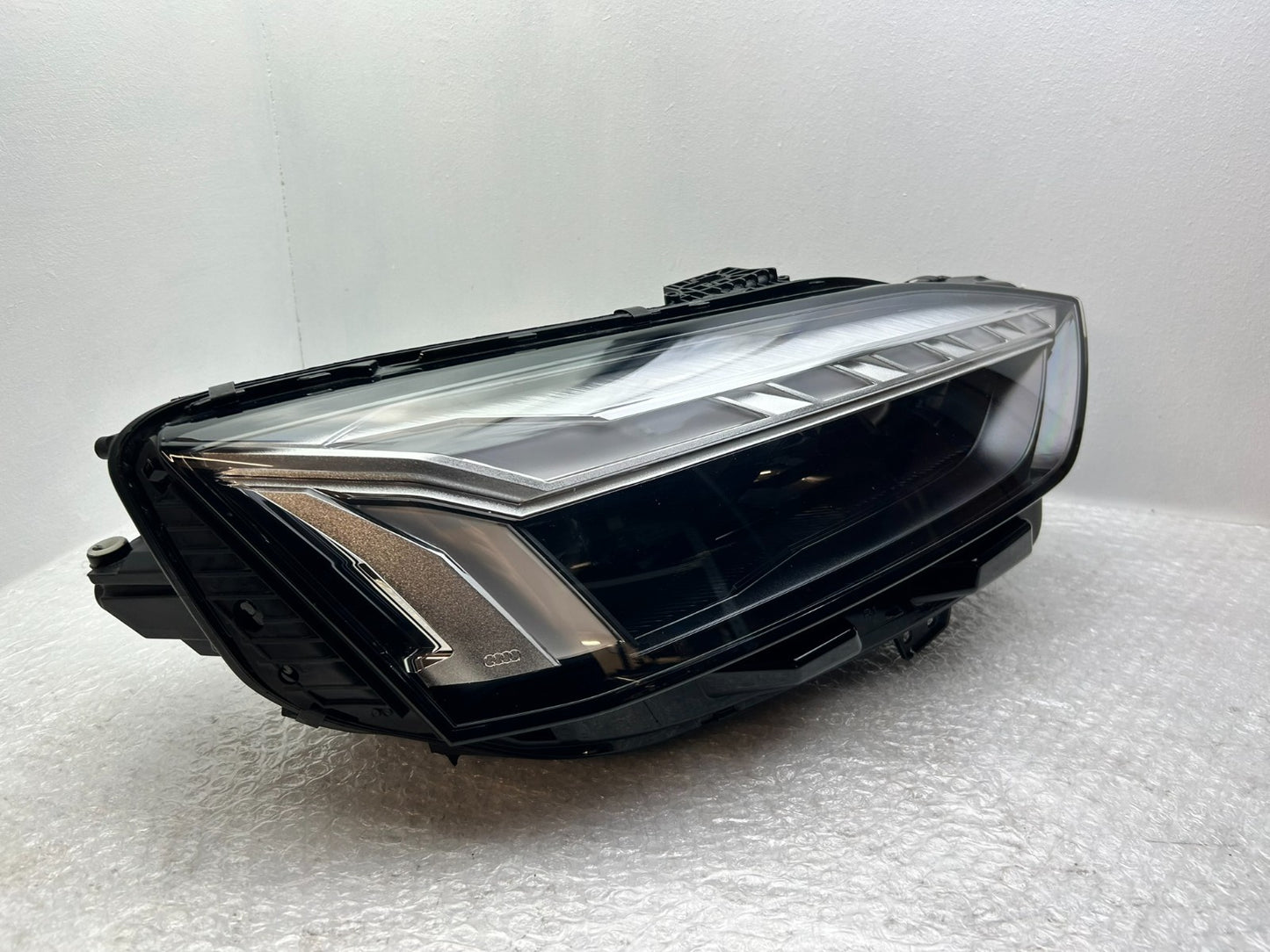 Original Audi A5 8W LED Matrix Scheinwerfer rechts 8W69410402