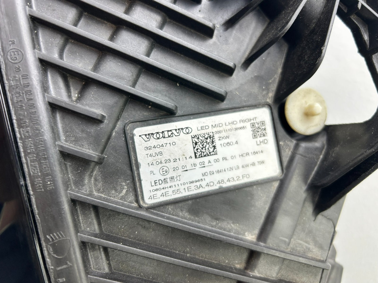 Original Volvo XC60 II LED Scheinwerfer Frontscheinwerfer rechts 324047105