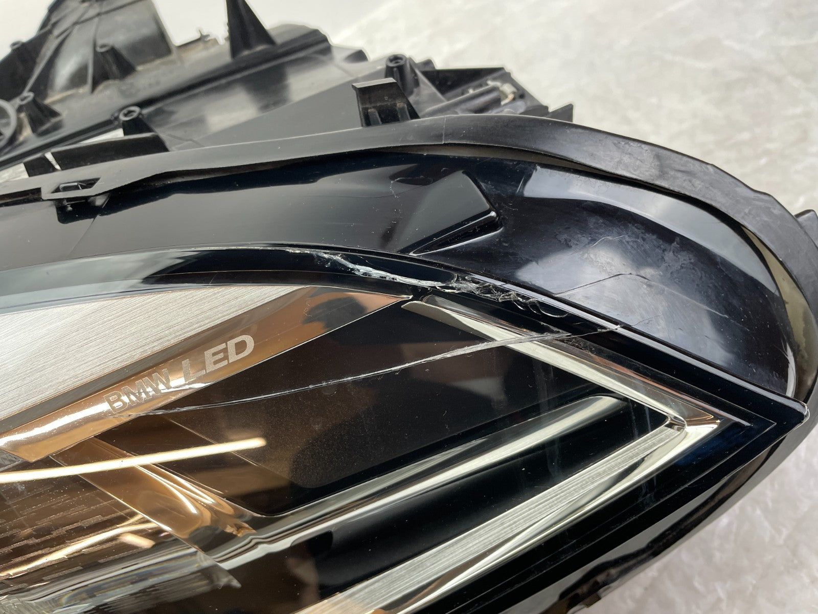 Original BMW 1er F40 LED Scheinwerfer links 94828073