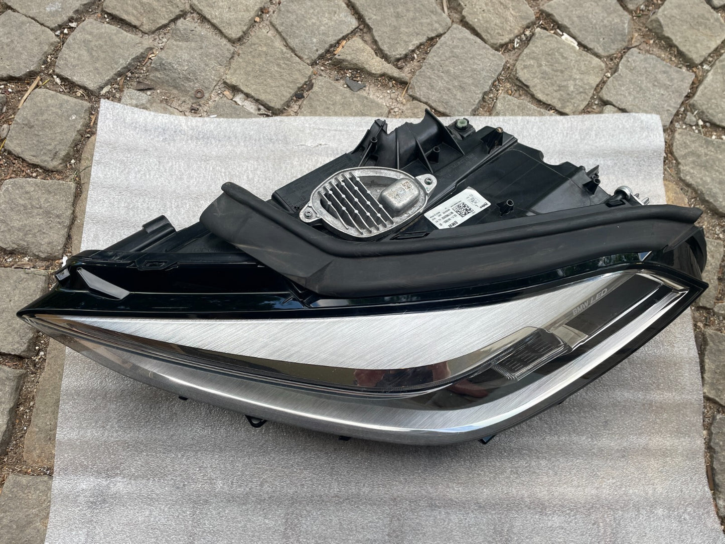 Original BMW 1er F40 Led Scheinwerfer links 5A1E0552