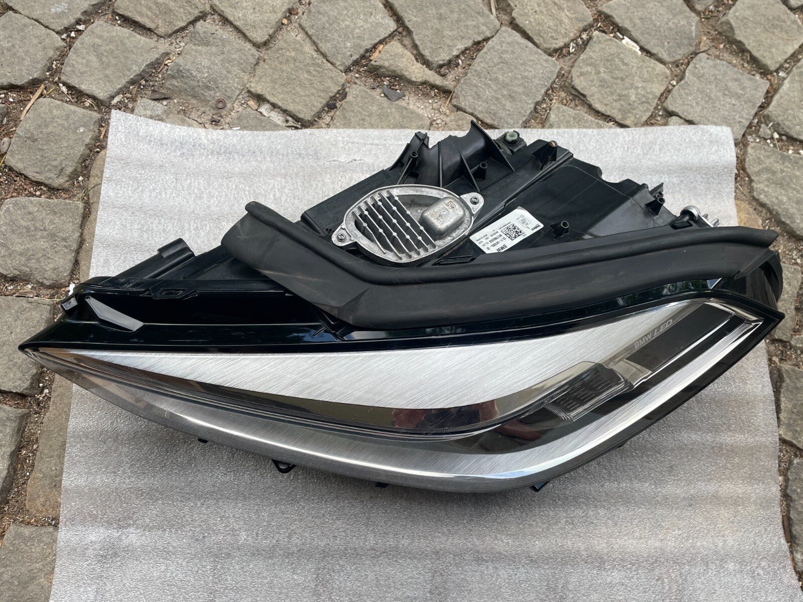 Original BMW 1er F40 Led Scheinwerfer links 5A1E0552