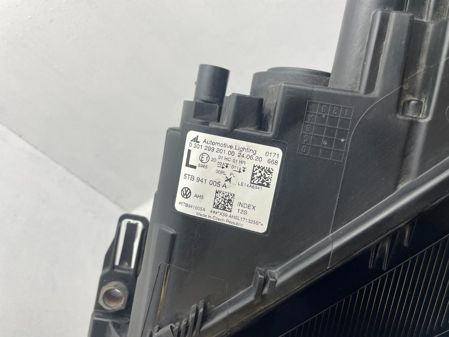 Original VW Touran 5TB Halogen Scheinwerfer links 5TB941005A4