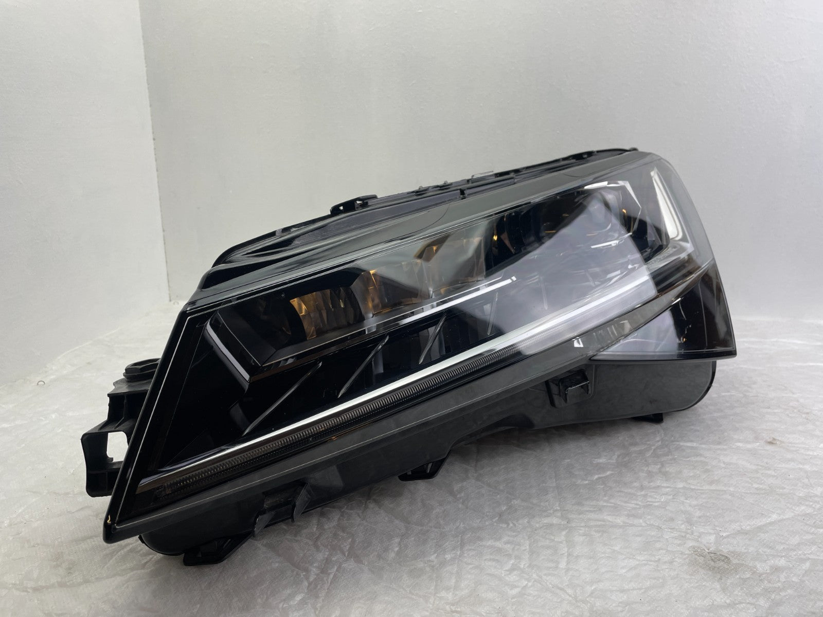 Original Skoda Superb III LED Scheinwerfer links 3V1941015D2