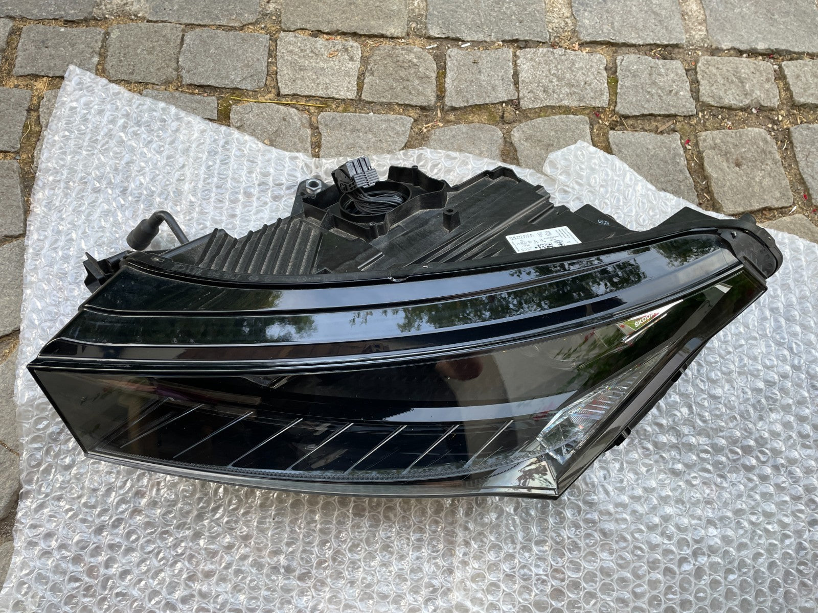 Original Skoda Enyaq 5LB LED Scheinwerfer rechts 5LB9410153