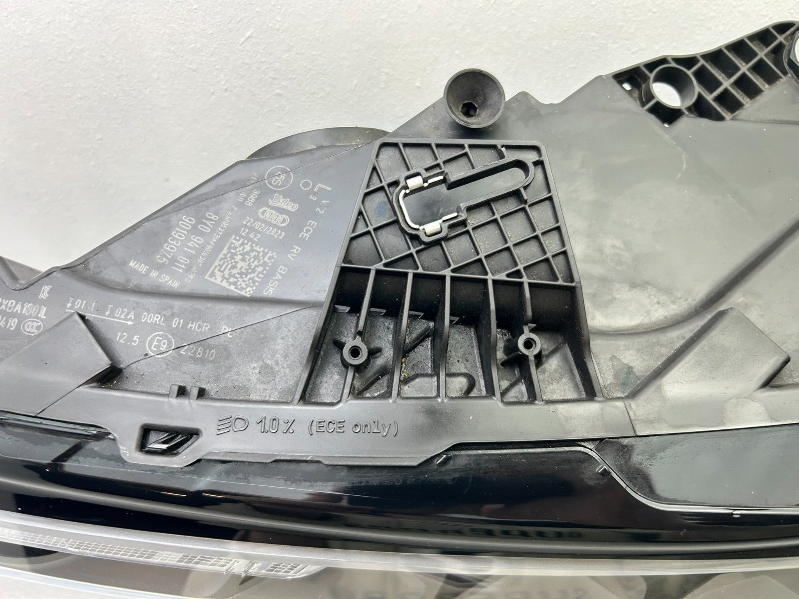 Original Audi A3 8Y LED Scheinwerfer links 8Y09410114