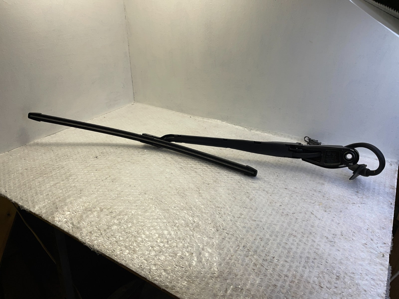 Original Mercedes GLE W167 Scheibenwischer links vorne A16782016001