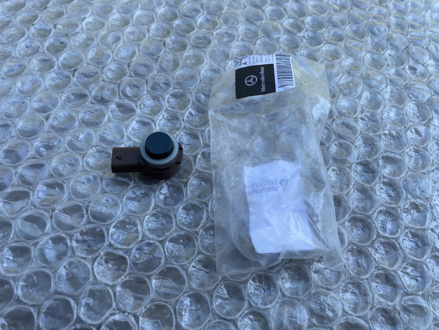 Original Mercedes Parktronik Sensor PDC PTS W22 W212 schwarz A00090556044