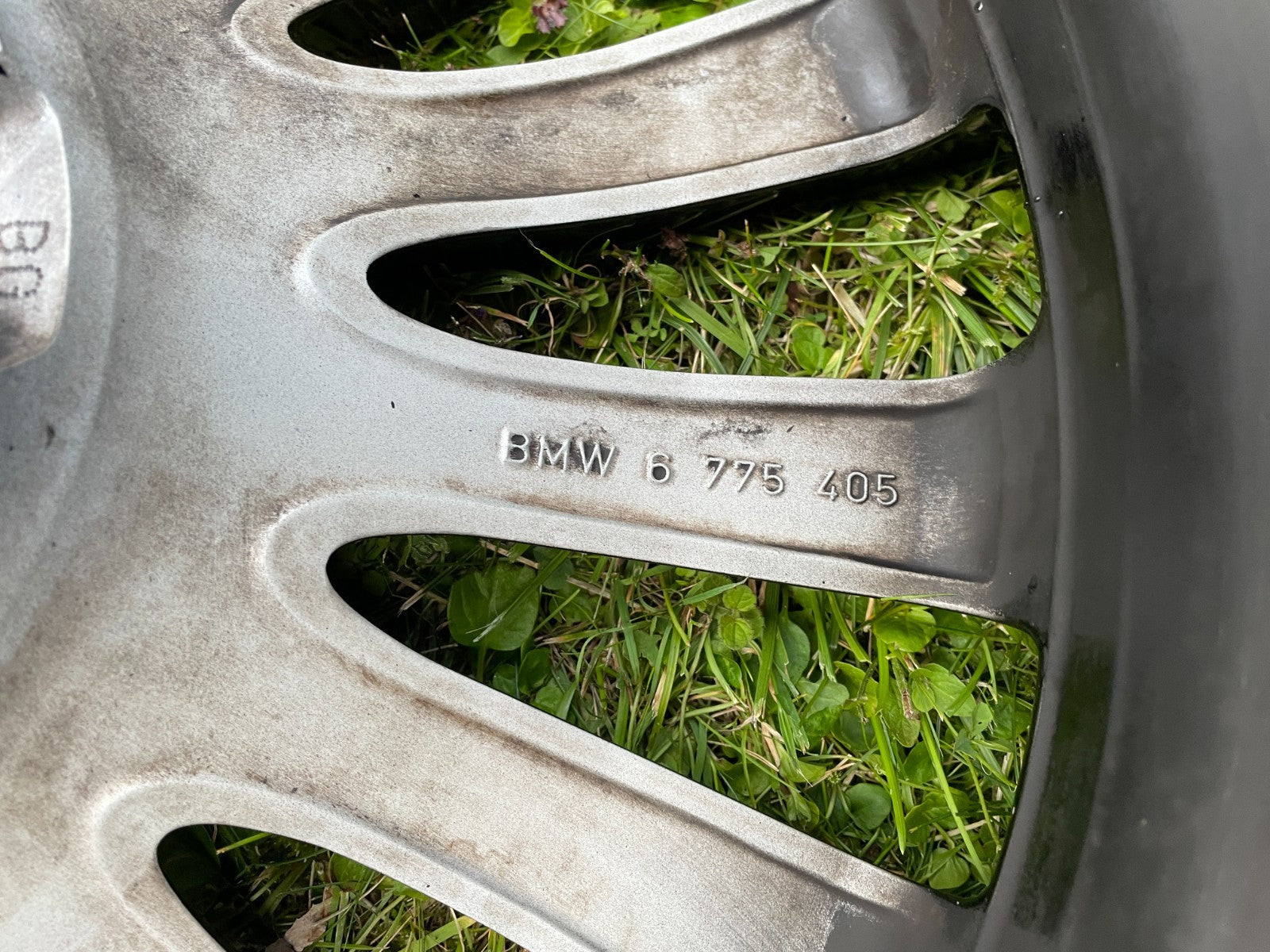 4x BMW 7er F01 F02 Alufelgen 8,5x19 ET25 9,5x19 ET39 6775404 677540515