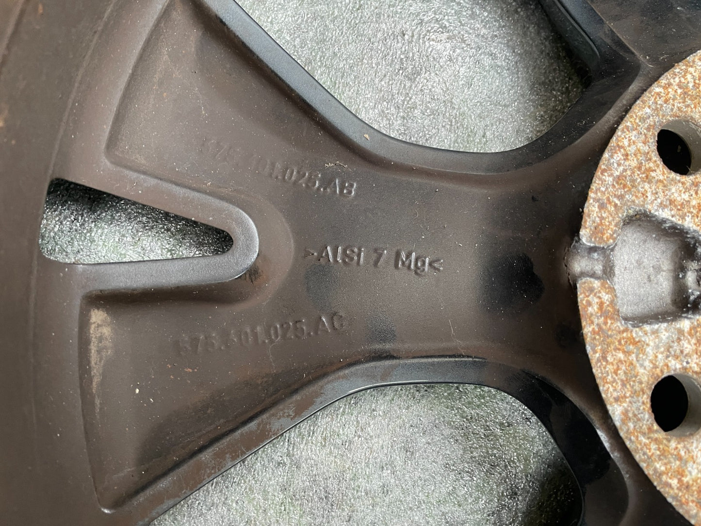 Original Seat Ateca Alufelge 7Jx18 Zoll ET45 grau 575601025E 575601025AL8