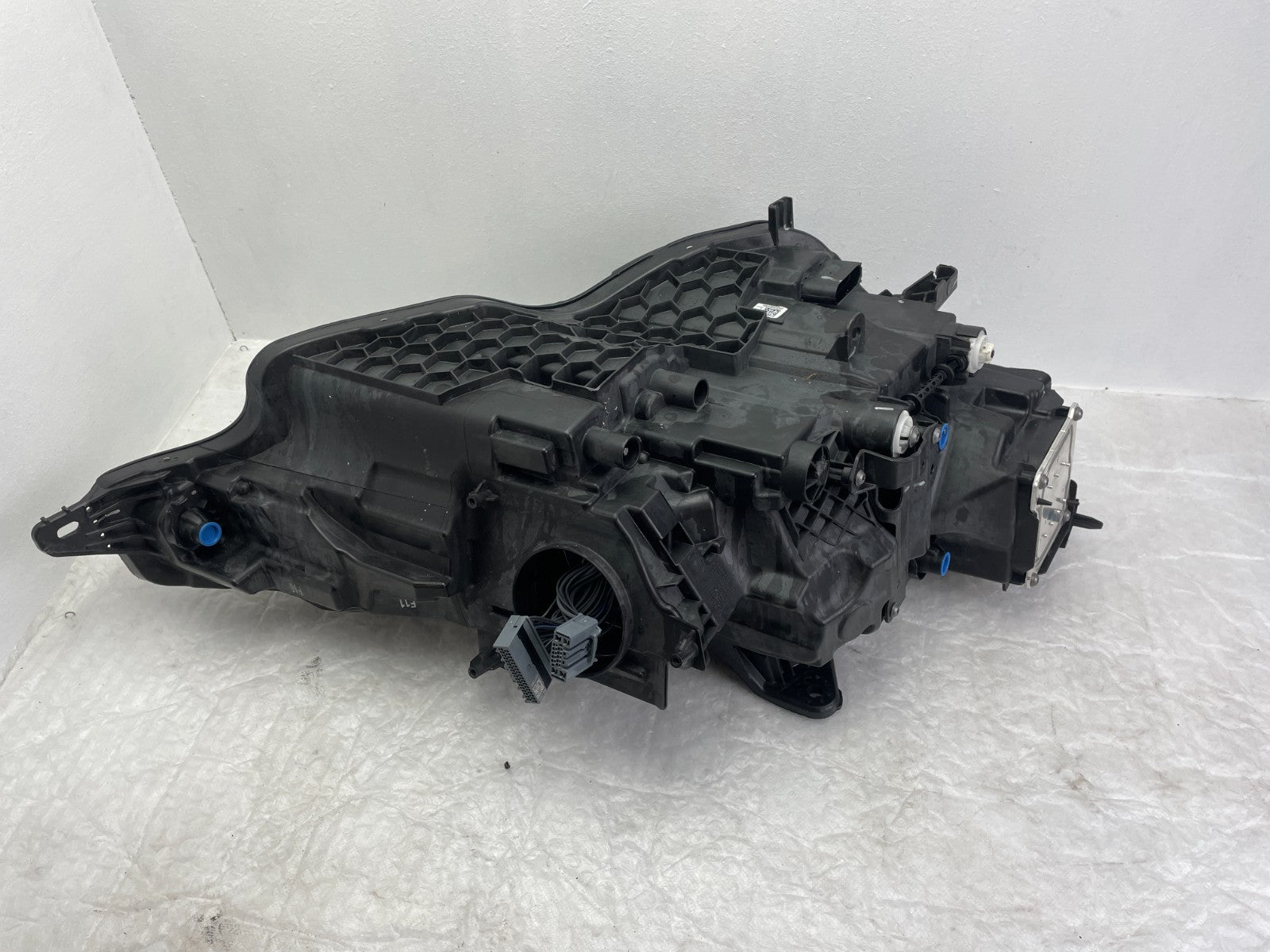 Original Volvo XC60 II LED Scheinwerfer links 324047099