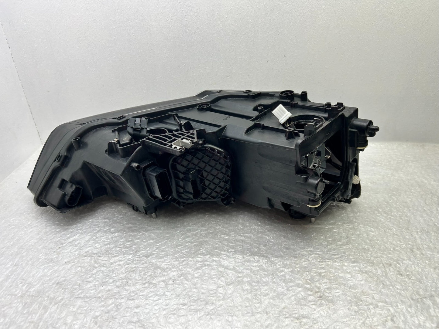 Original Audi A1 Xenon Scheinwerfer links 8XA941005 79431000008