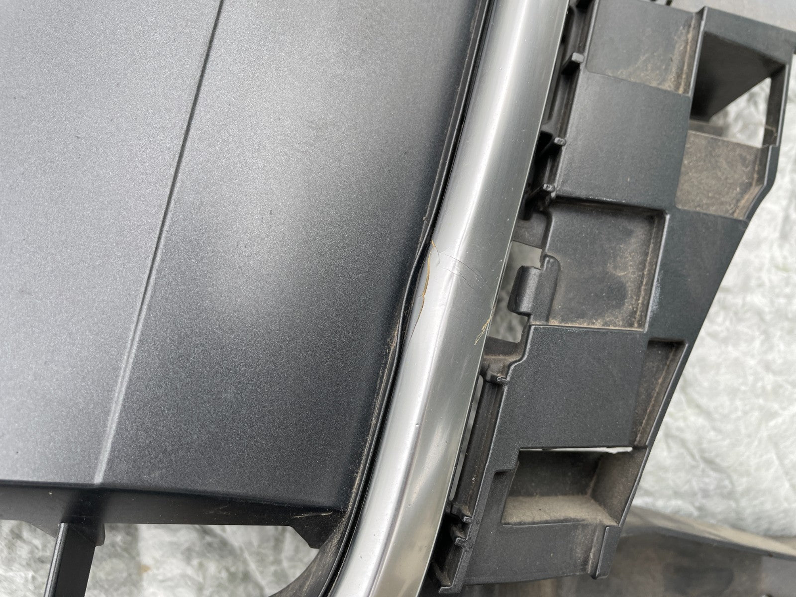 Original Audi Q3 8U0 S-Line Facelift Bj.14-18 Kühlergrill Grill Gitter 8U08536532