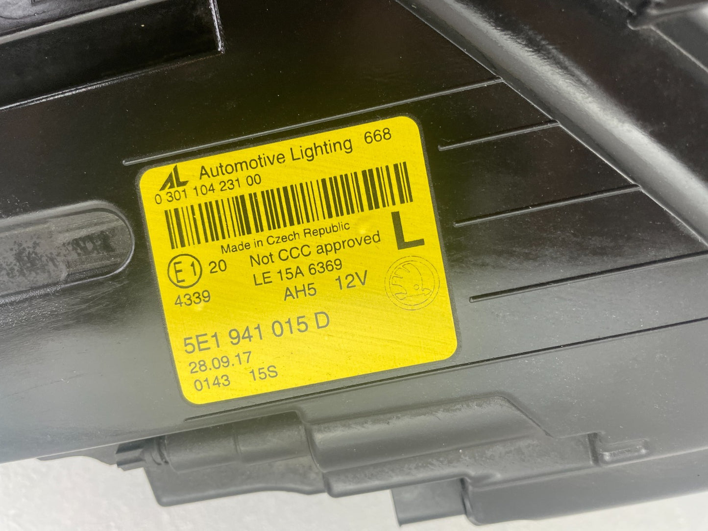 Original Skoda Octavia III LED Scheinwerfer links 5E1941015D6