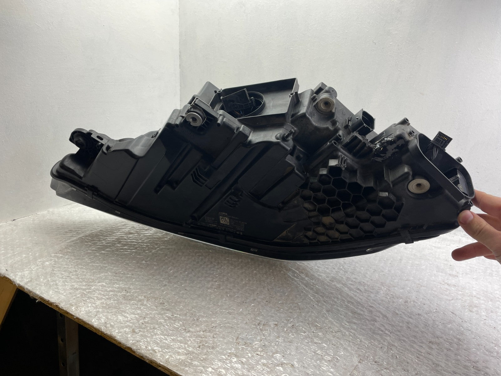 Original Audi e-tron LED Scheinwerfer links 4KE941039D3