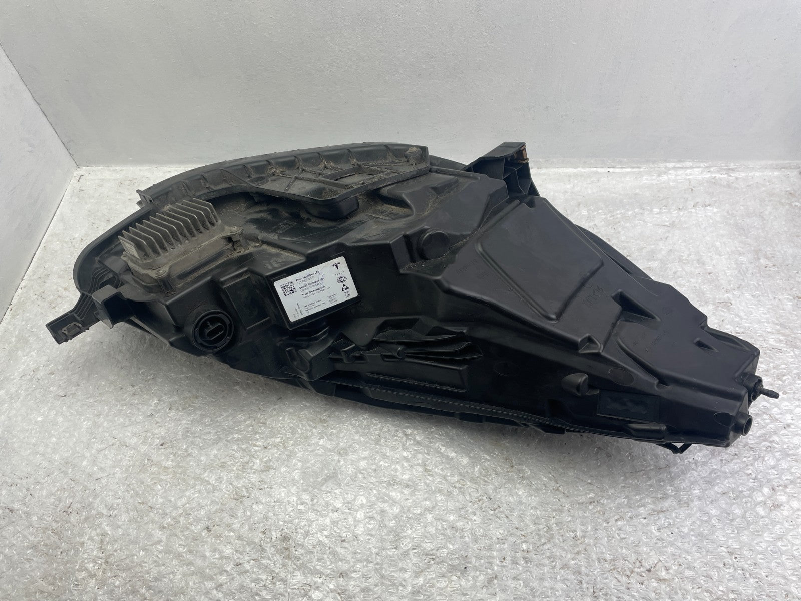 Original Tesla Model 3 LED Scheinwerfer links 1514952-00-D5