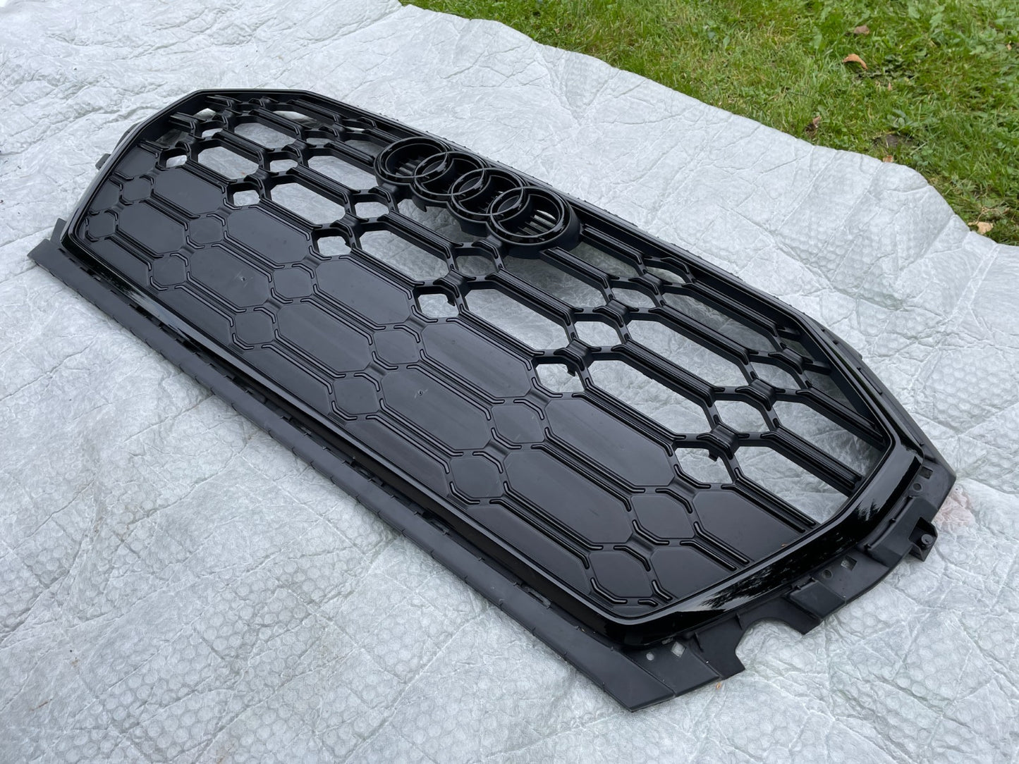 Original Audi Q5 SQ5 Kühlergrill Grill Frontgrill 80A853651AH1