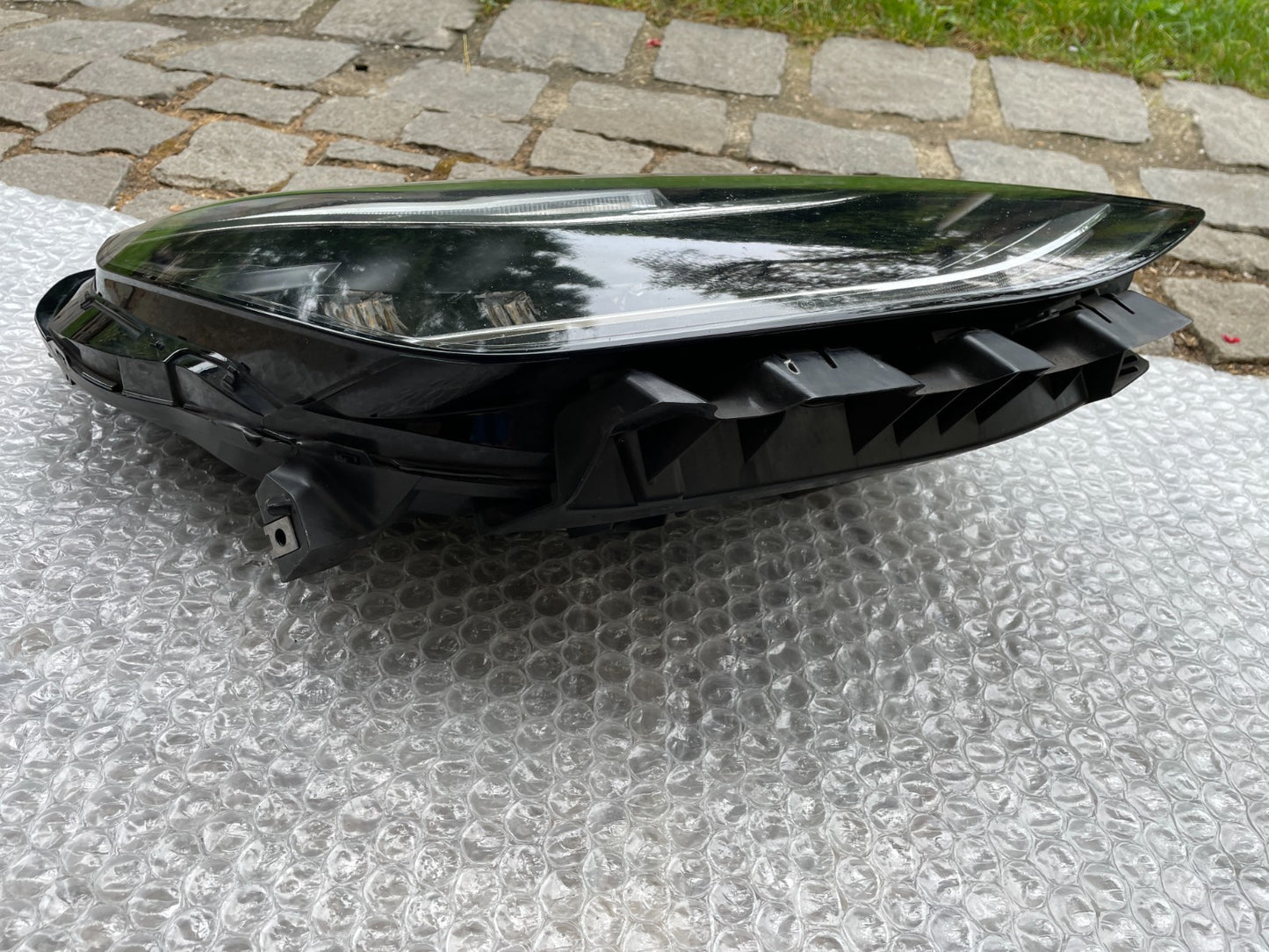 Original Tesla Model 3 LED Scheinwerfer rechts 1077376-00-C9