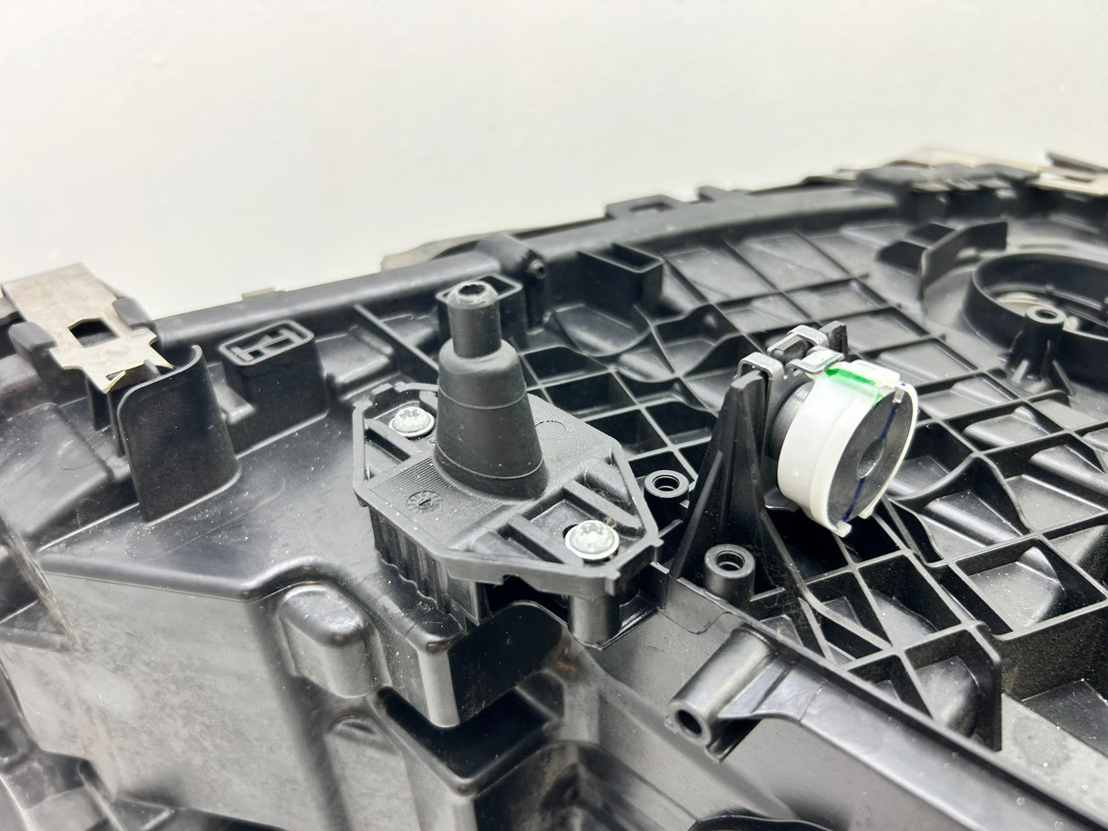 Original BMW 5er G30 G31 LED Scheinwerfer links 84991219