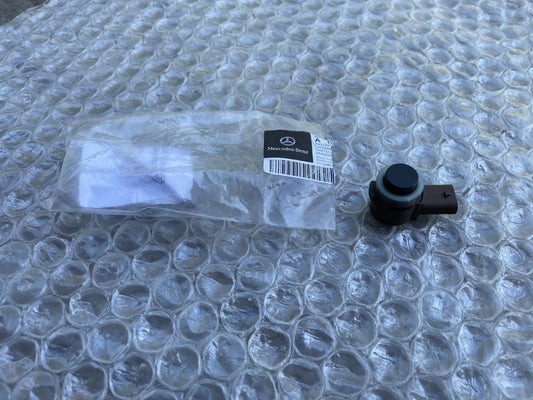 Original Mercedes Parktronik Sensor PDC PTS W22 W212 schwarz A00090556040