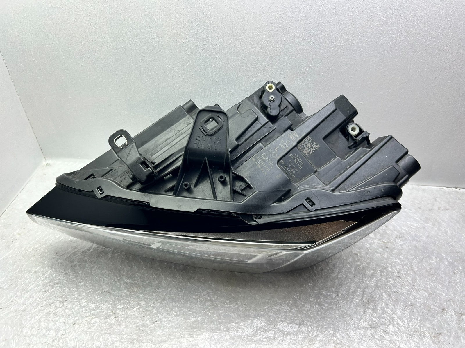 Original Audi Q2 LED Scheinwerfer links 81A9410353