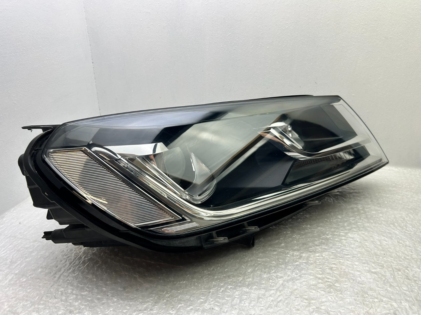 Original VW Touareg 7P Xenon Scheinwerfer rechts 7P941034A2