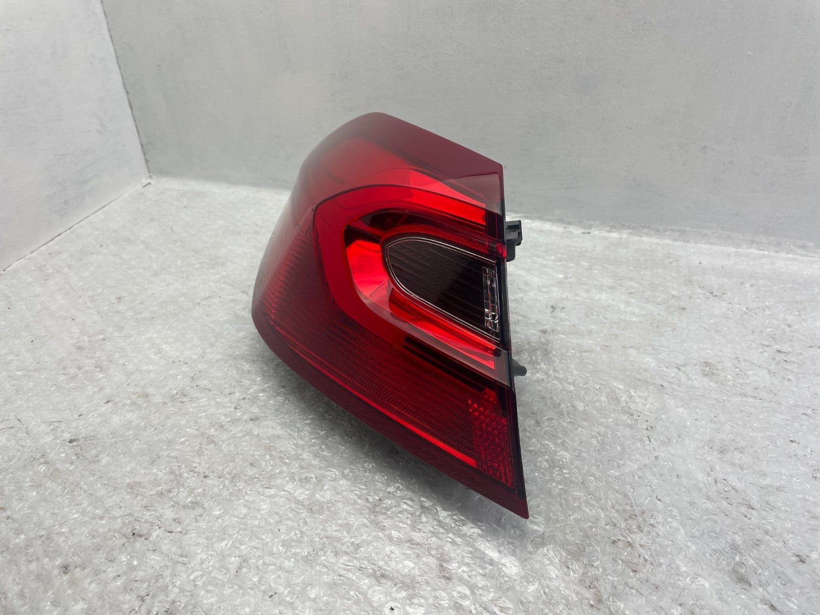 Original Ford Fiesta MK8 Rückleuchte Heckleuchte links H1BB-13405-A1