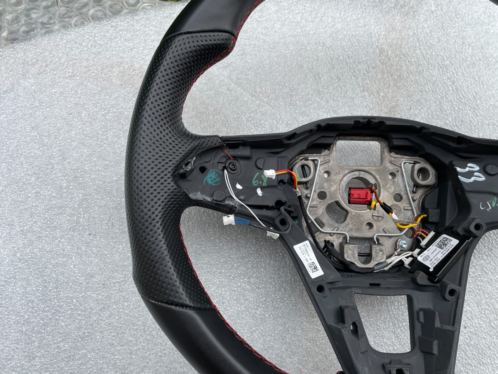 Original VW Golf VIII 8 Multifunktionslenkrad rot Leder 5H0959542C4