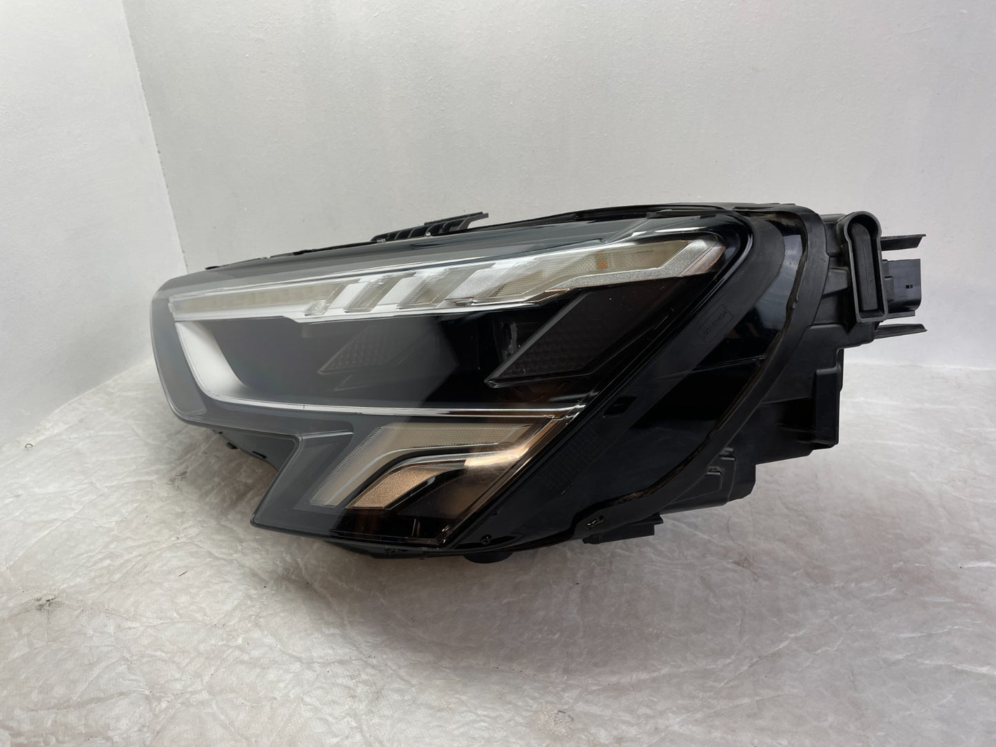 Original Audi A3 8Y LED Scheinwerfer links 8Y09410332