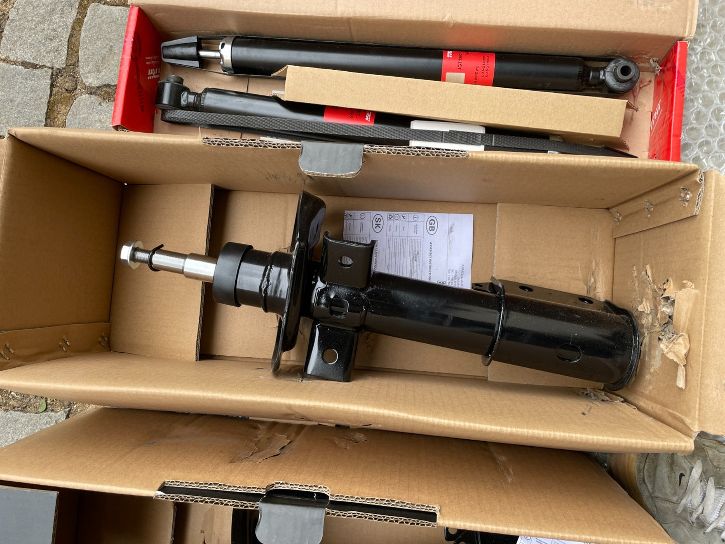 4x KAMOKA 2000463 Stoßdämpfer Vorne /  TRW TWIN JGT1362T Hinten für Mercedes GLK2