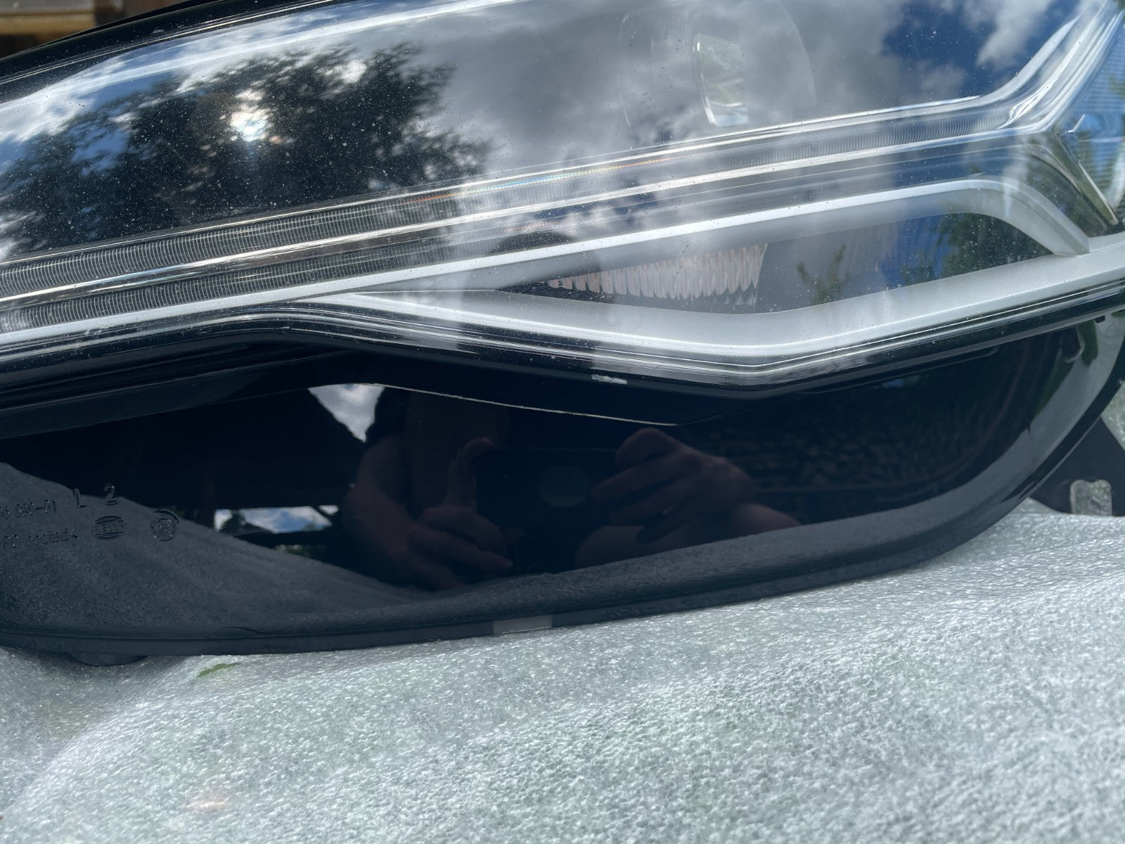 Original Audi A6 C8 Scheinwerfer links 4G09410353