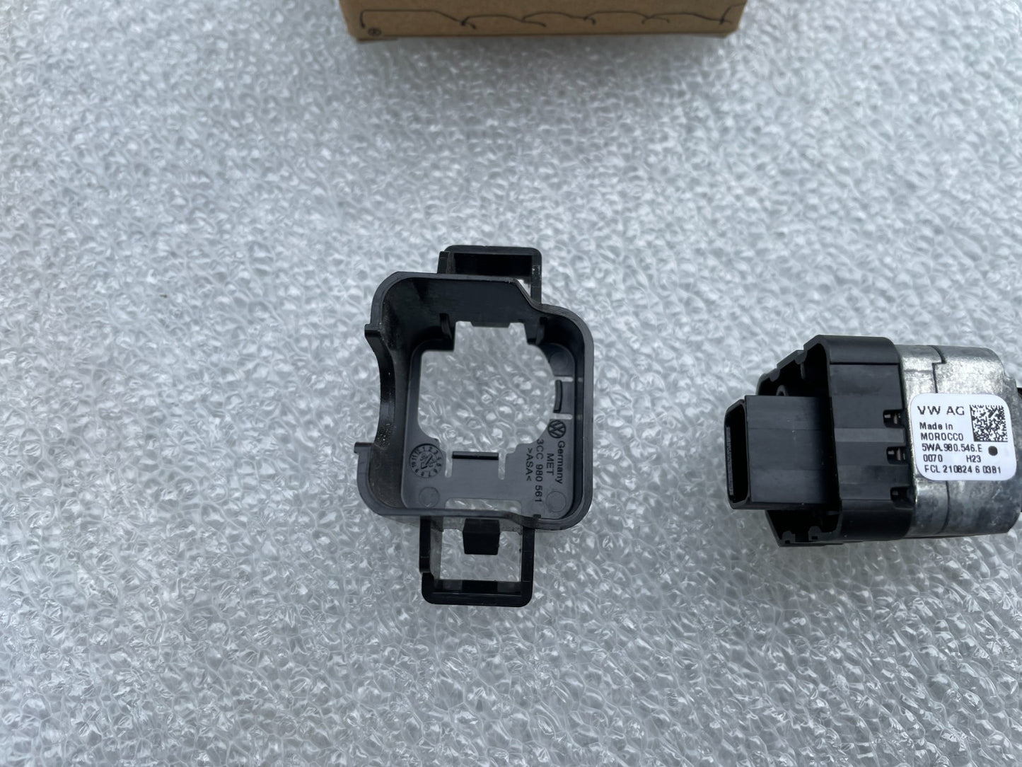 Original VW Audi Seat Skoda Frontkamera Kamera Sourround 360 5WA980546E5