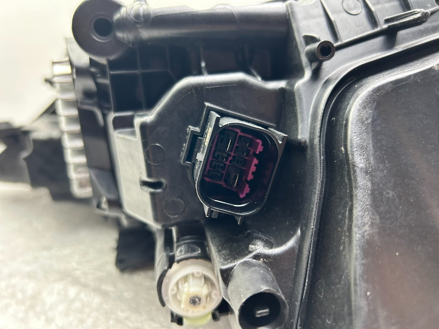 Original Audi A6 4K C8 LED Scheinwerfer links 4K094103911