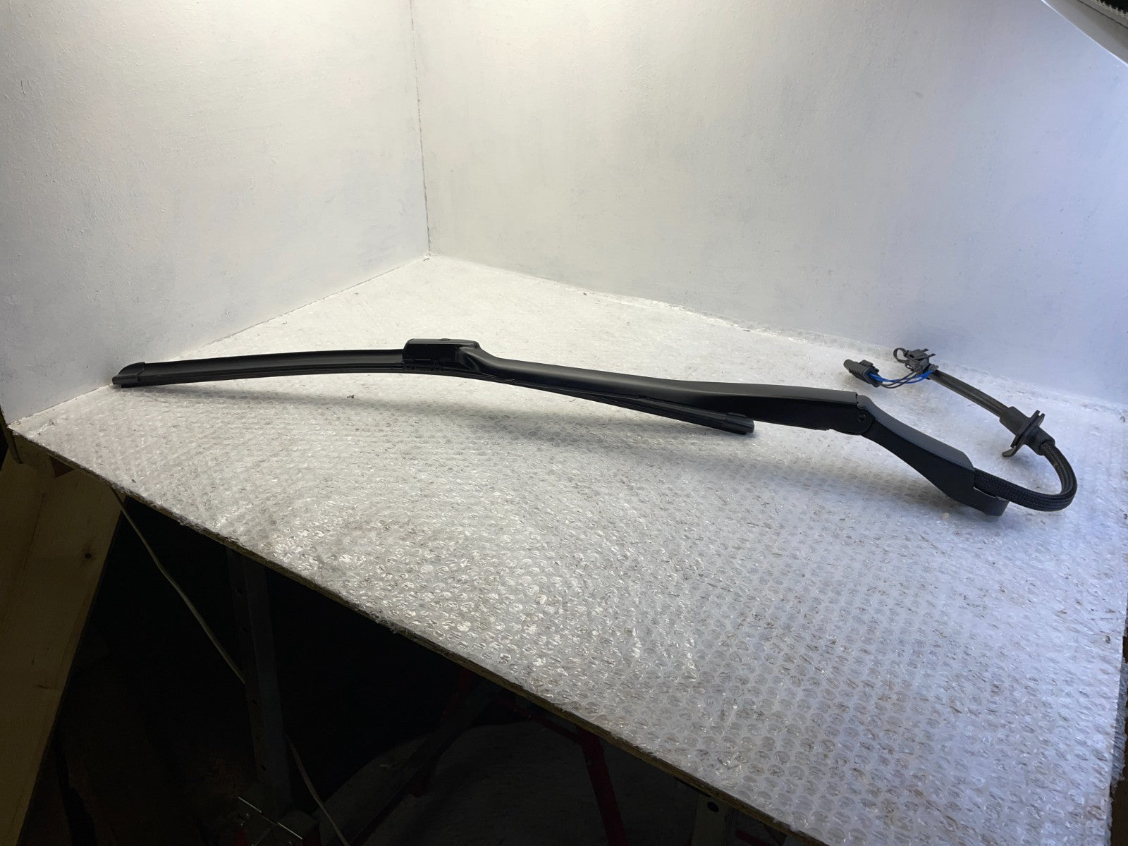 Original Mercedes GLE W167 Scheibenwischer links vorne A16782016000