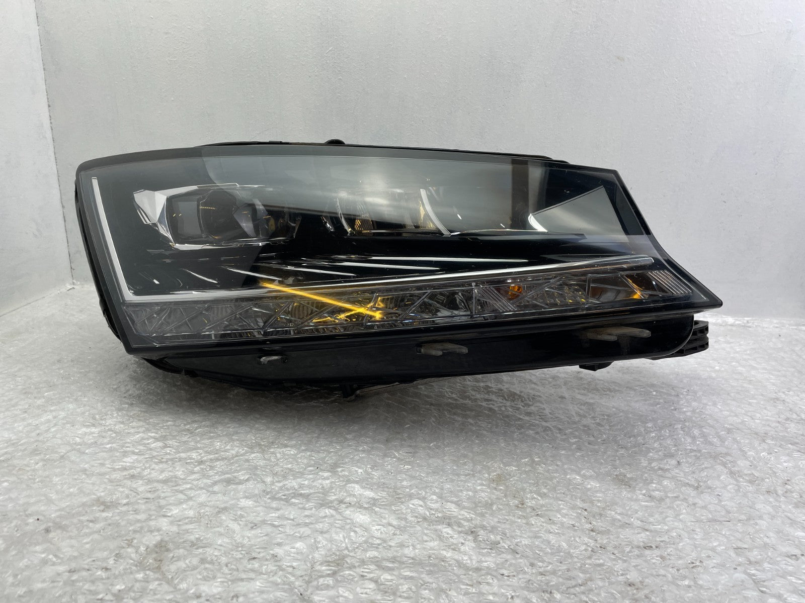 Original Skoda Fabia 3 LED Scheinwerfer rechts 6V1941016F1