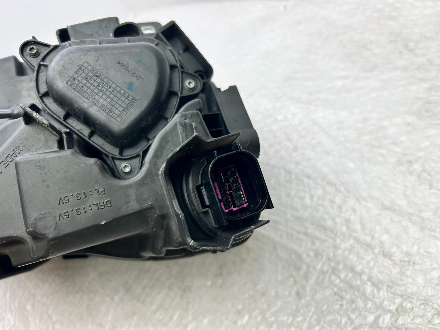 Original Audi A3 8Y LED Scheinwerfer links 8Y09410119