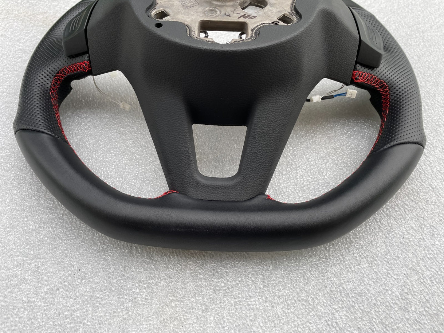Original VW Golf VIII 8 Multifunktionslenkrad rot Leder 5H0959542C10