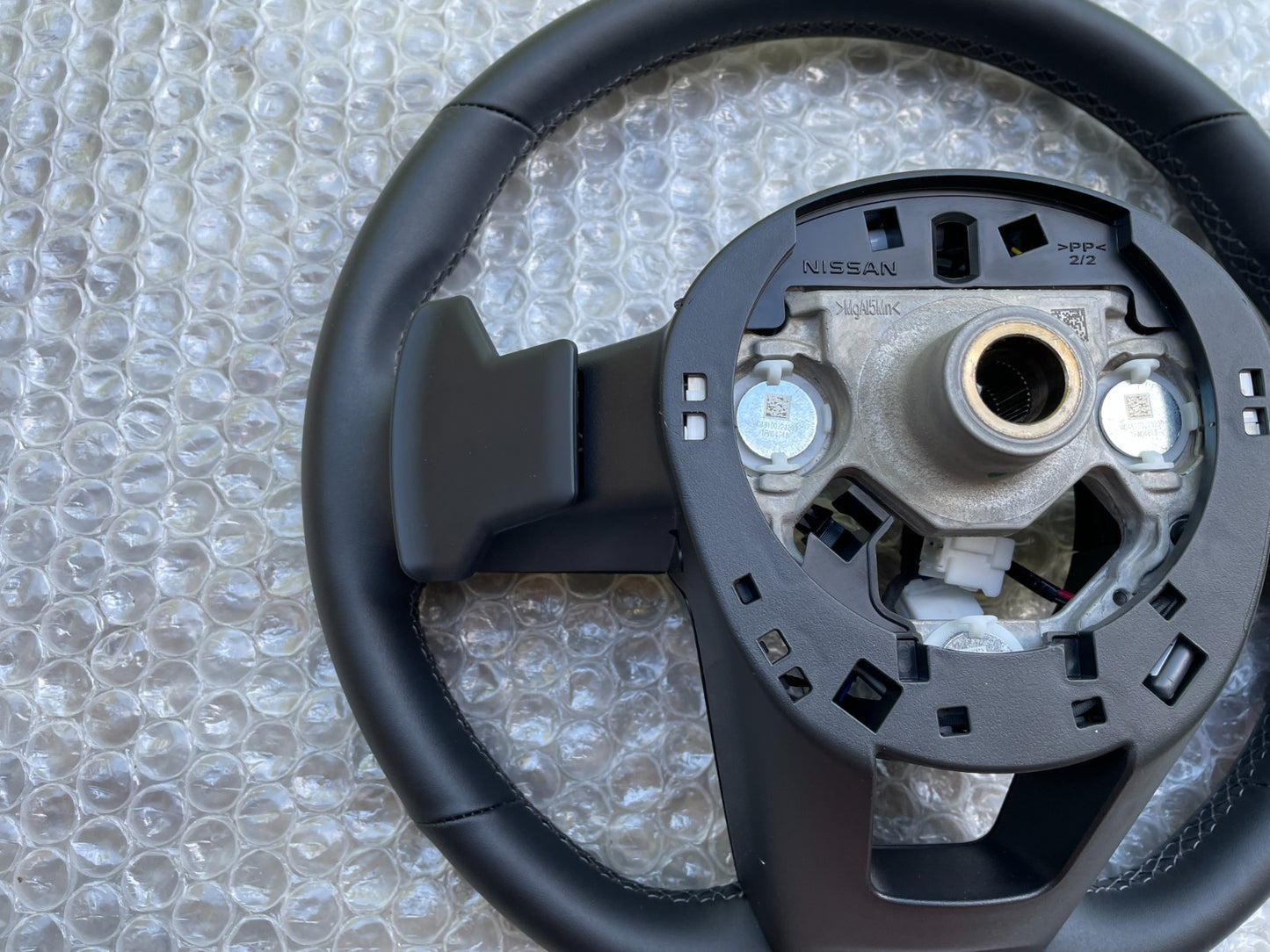 Original Nissan Qashqai J12 Lenkrad Leder 484306UG0D13