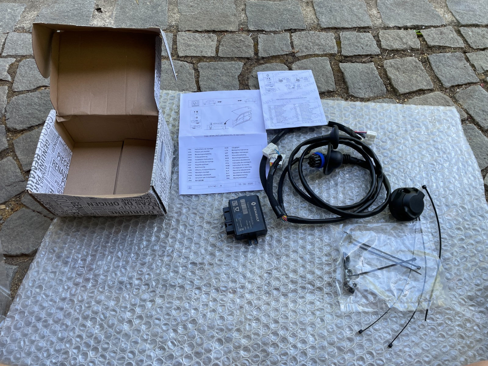 Original E-Satz 13-polig für AHK abnehmbar für Renault Megane E-Tech 241D82978R0