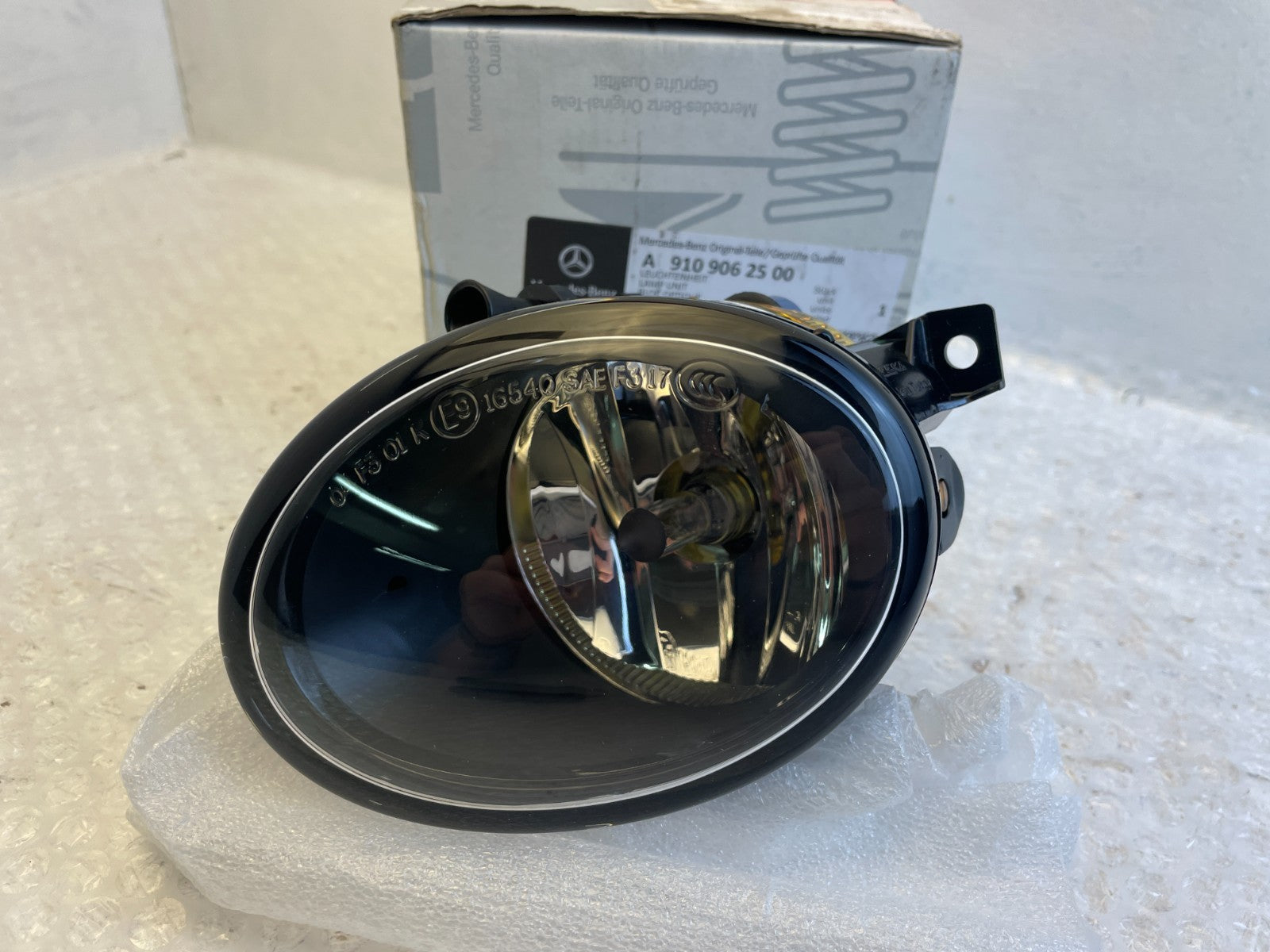 Original Mercedes Sprinter 907 910 Nebelscheinwerfer links A91090625001