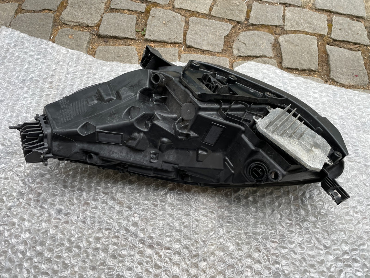 Original Tesla Model 3 LED Scheinwerfer rechts 1077376-00-C6