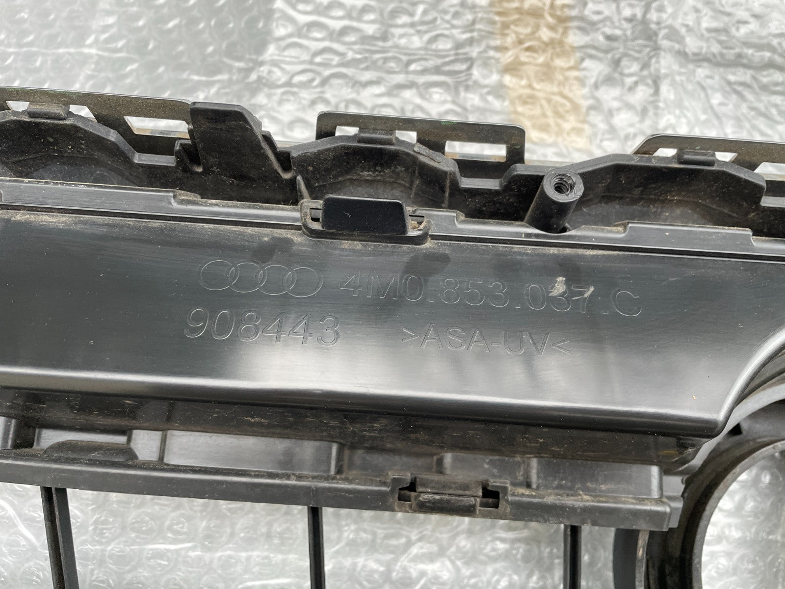 Original Audi Q7 Kühlergrill Kühlergitter Frontgrill 4M0853037C7