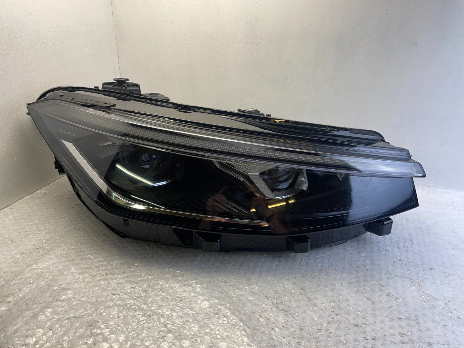 Original VW Passat 3J B9 IQ LED Scheinwerfer rechts 3J19410360