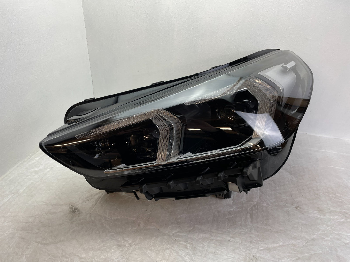 Original BMW X1 U11 LED Scheinwerfer links 5A5BD470