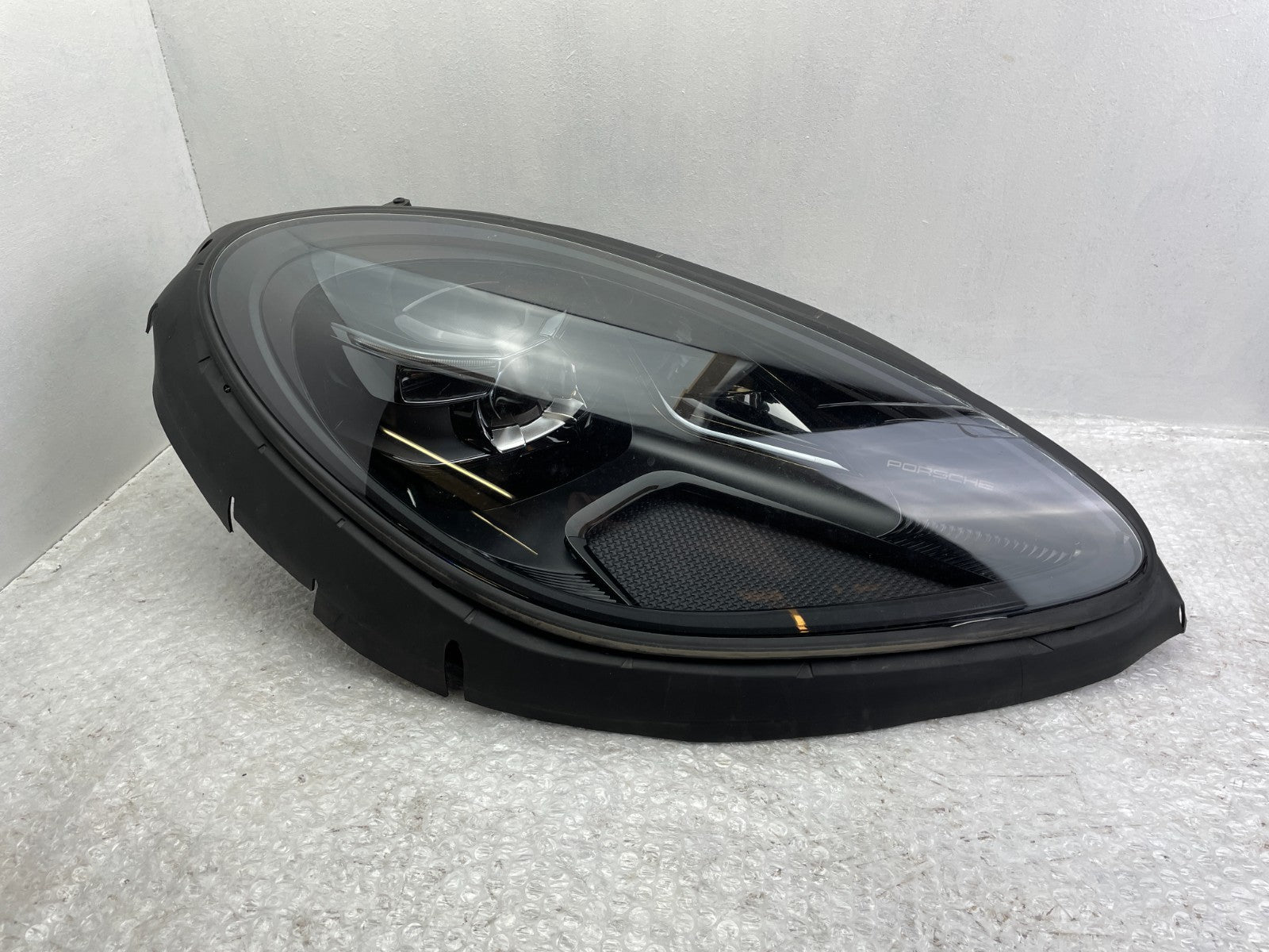 Original Porsche Macan Matrix LED Scheinwerfer rechts 95B941010AH0