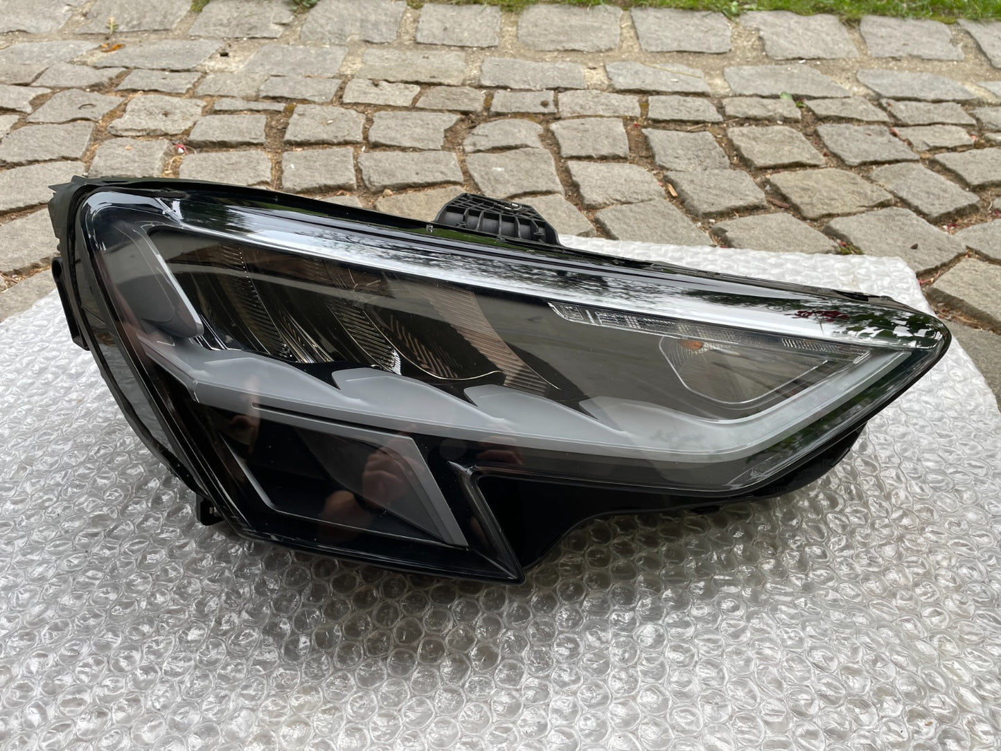 Original Audi A3 8Y Led Scheinwerfer rechts 8Y09410120