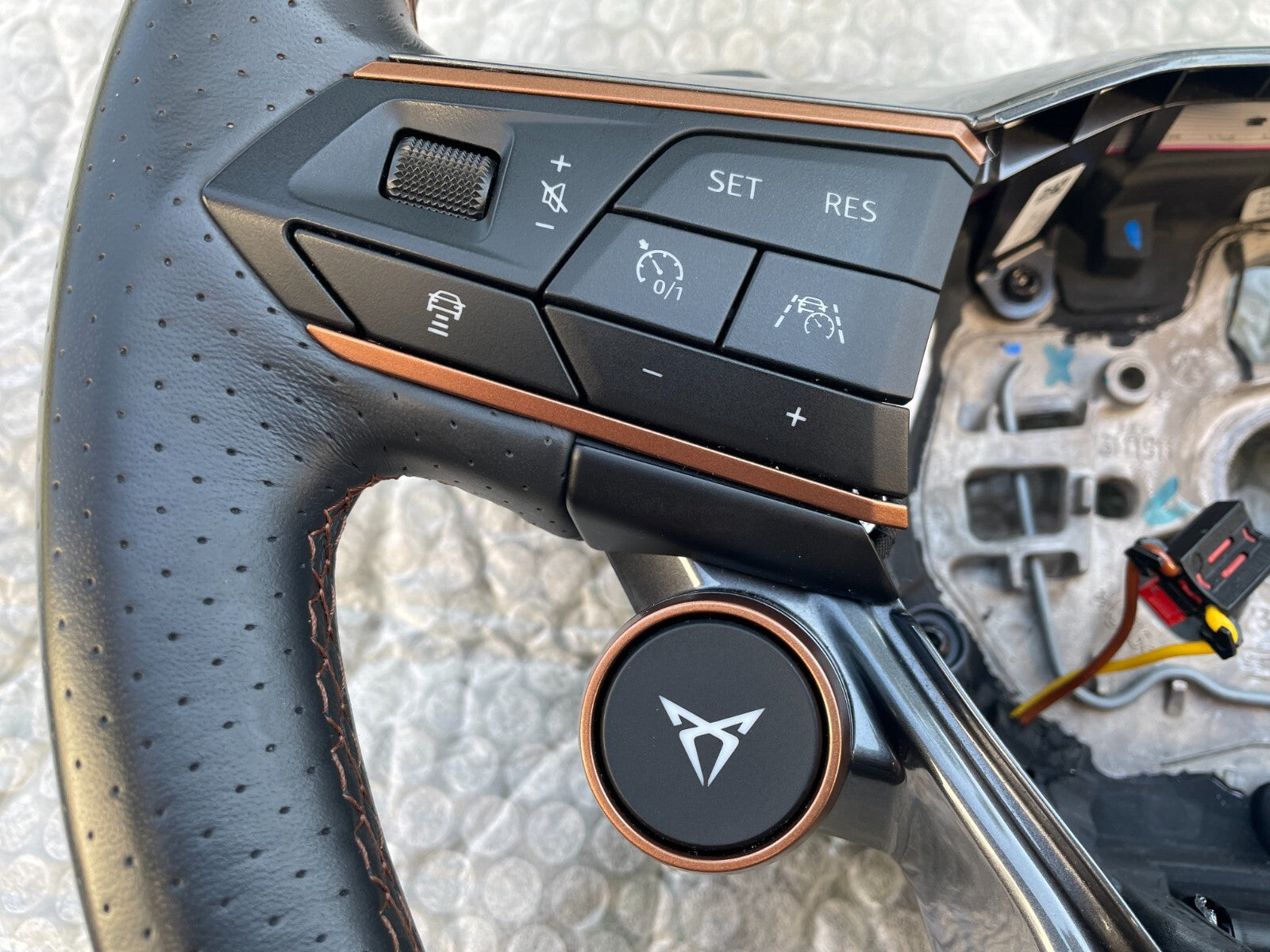 Seat Cupra Formentor Leon Lenkrad beheizbar / 5FA419091FTXEY7